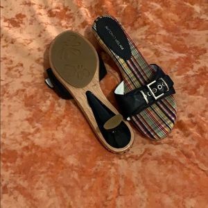 Antonio melani slightly heeled sandals